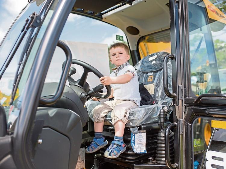 Record crowds as Charleville 'shows' them how it's done