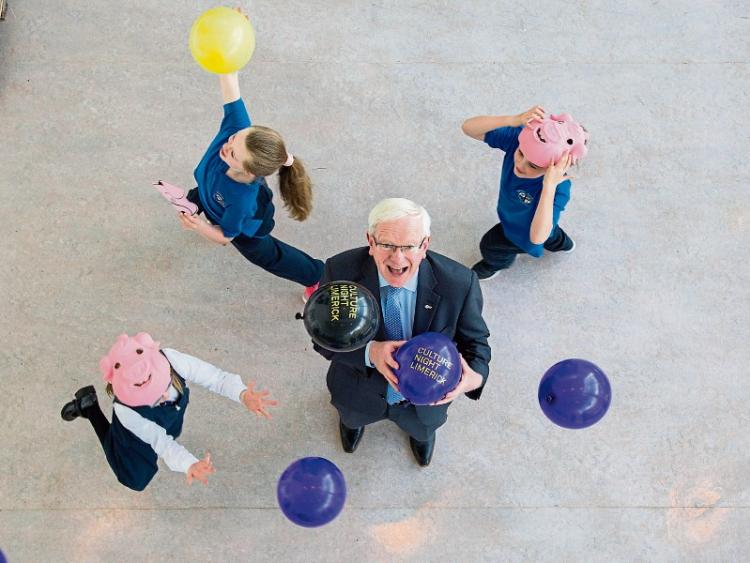 Launching The Pig Parade at LSAD with Prof Vincent Cunnane, President LIT were Gaelscoil Sairseal pupils, Millie O'Sullivan, Kerry Nolan and Jessica Nolan Picture: Alan Place
