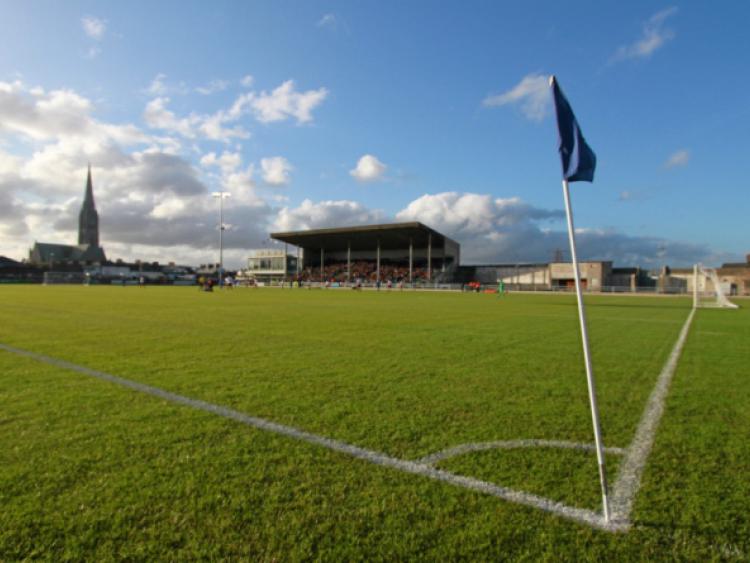Limerick FC played out an exciting 1-1 draw with English Championship newcomers MK Dons at the Markets Field this Tuesday night