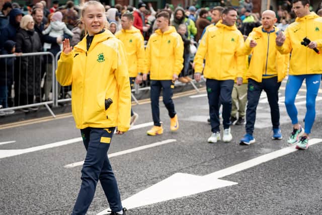 Grand marshal Ava Crean, Limerick’s own marathon hero, pictured below, and her clubmates from Back 2 Boston Running Club received a warm welcome on the parade route from O’Connell Street on to Henry Street and onward to Arthur’s Quay Park, where a post‑parade Block Party kept celebrations going.