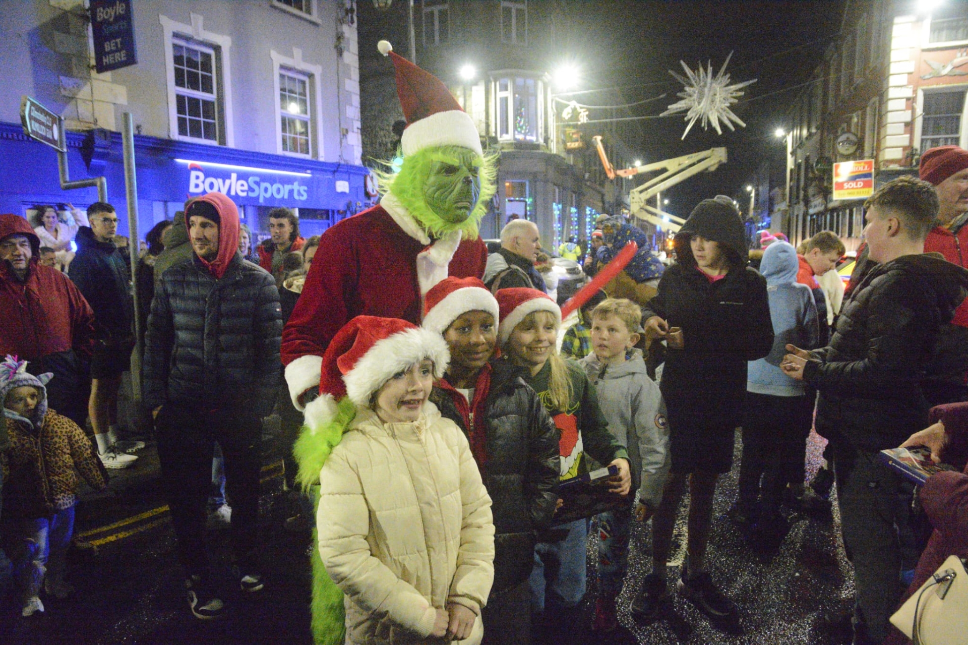 Limerick town hails “fantastic festive weekend” after packed Christmas ...