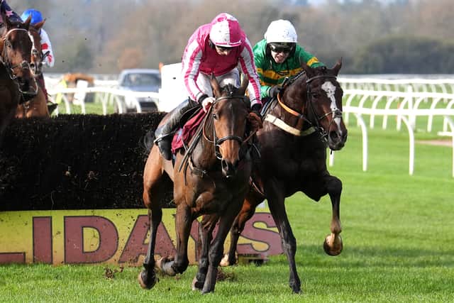 Yet to finish outside the front two in four chasing appearances, Lowry’s Bar was last seen chasing home the Henderson-trained Jingko Blue in the rearranged Hampton Novices’ Chase at Windsor, with an untimely error three from home ultimately putting paid to his chances.