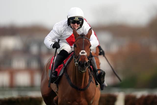 However, he was not going fast enough for Bill Joyce, as Jonjo O’Neill jnr allowed his mount to stride on, having been keen in the early stages.
