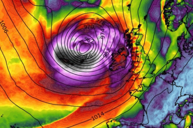 Met Éireann confirms Storm Ashley to hit Ireland amid STATUS ORANGE warnings