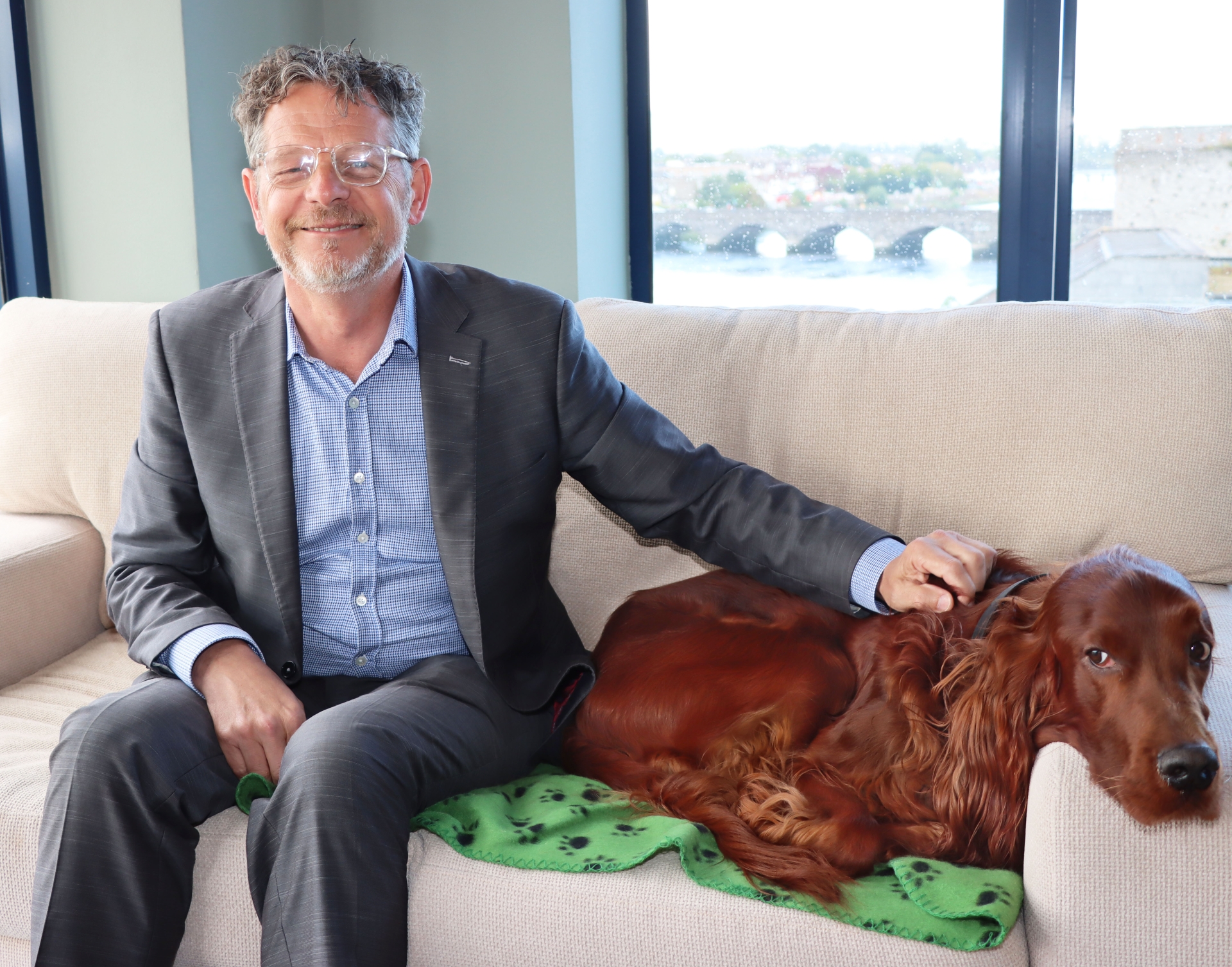 Mayor John Moran and his beloved Red Setter dog Henri
