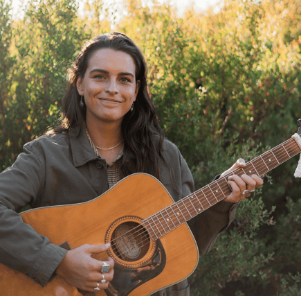 Australian musician Steph Strings
