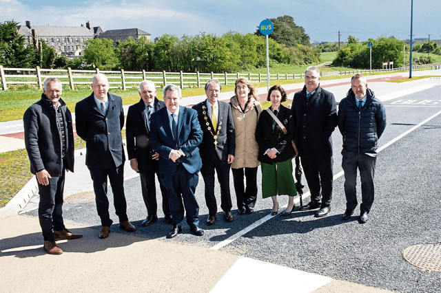 Minister of State, Kieran O’Donnell and Mayor of Limerick, Cllr Gerald Mitchell pictured with representatives from Limerick City and County Council l PICTURE: Keith Wiseman