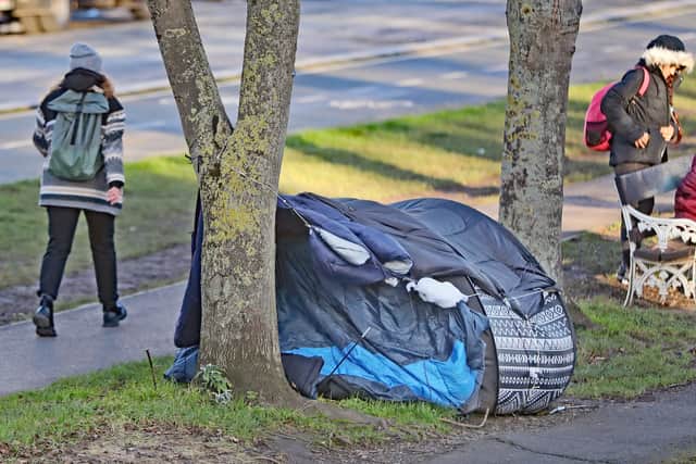 The department for integration confirmed on Monday it is not in a position to provide a bed for all applicants due to a “severe shortage” of accommodation.