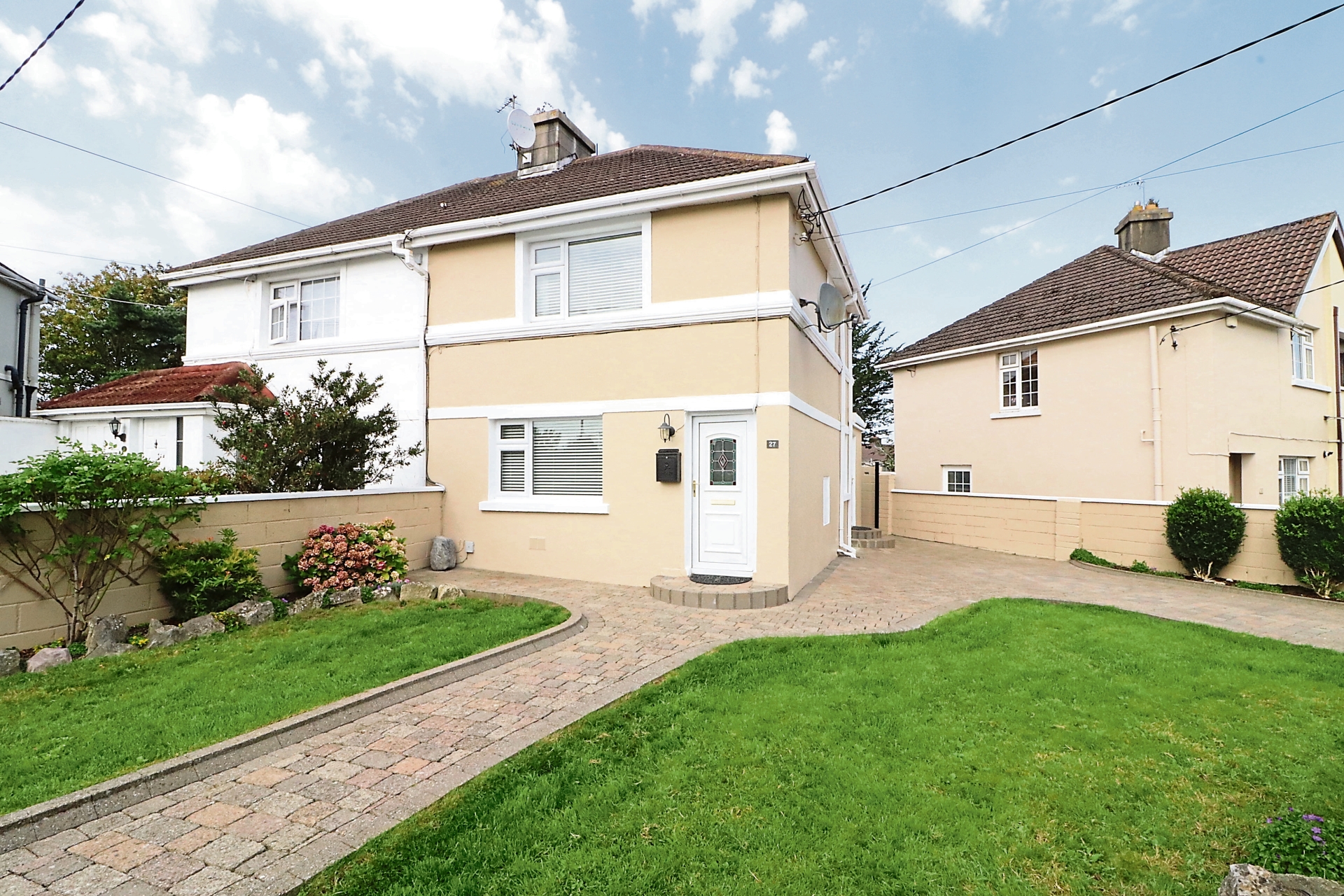 Keane Street is presented in superb condition throughout and finished to show house standard