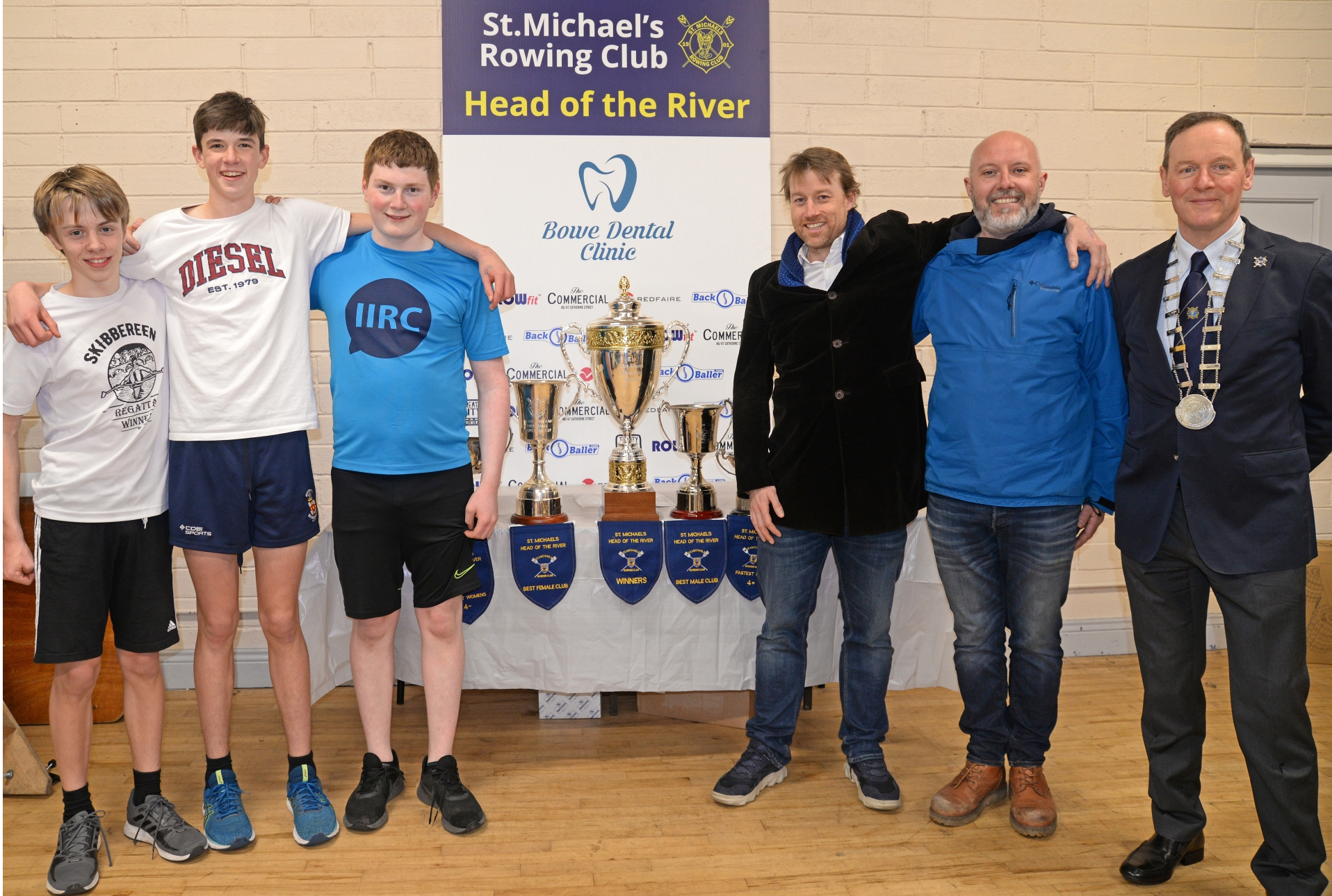 Junior Rowers Cian McNamara, Sean Hayes and Eoin O'Sullivan and race sponsors Rob Bowe, of Bowe Dental, Stephen Cunneen of Treaty City Brewery and Declan Hartnett, President of St Michaels RC