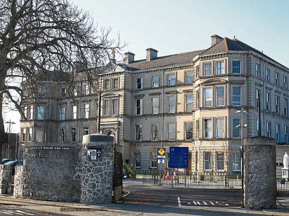 ONE hundred men and women are being sought by Mary Immaculate College to participate in a sleep, heart, and health study