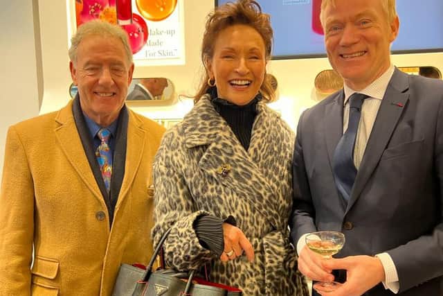 Clarins is an international makeup brand who have now opened their Boutique and Spa in Wicklow St, Dublin City where they are offering treatments and products for purchase.