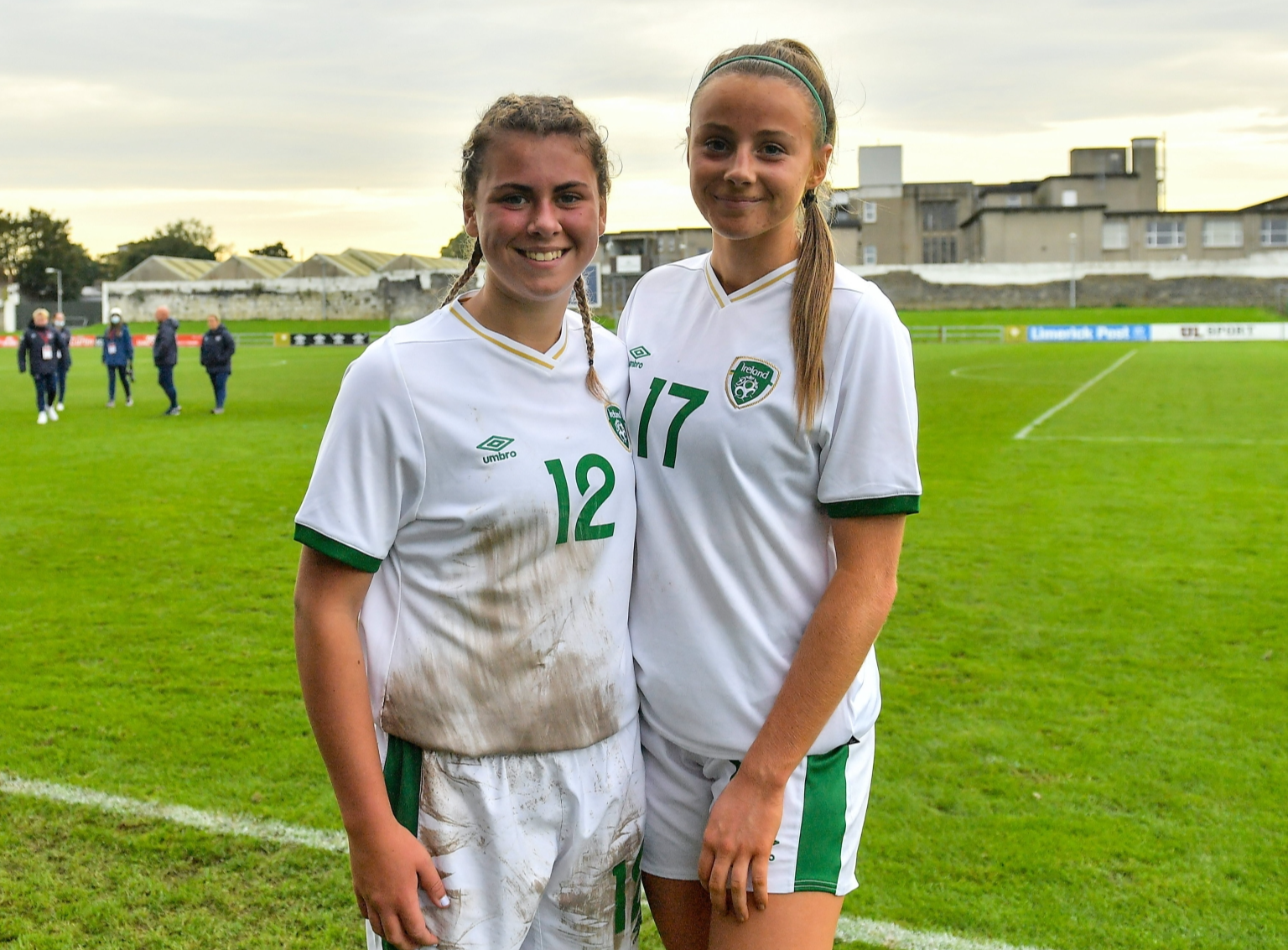 Republic of Ireland U19 players Jenna Slattery, left, and Nicole McNamara have signed for the Galway United FC women's team for 2023