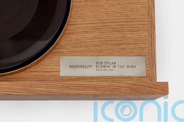 The record went for a total of £1,482,000.