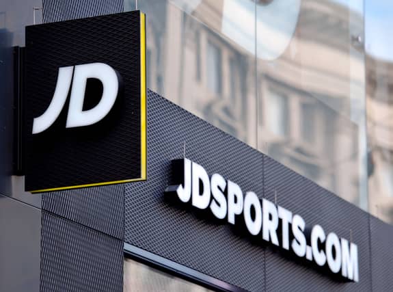 JD Sports Fashion has unveiled a record £947.2 million annual profit haul.