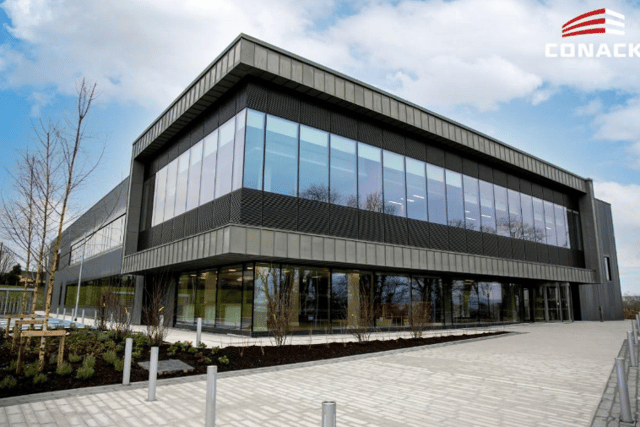 The Advanced Manufacturing Centre in Castletroy is a new world class industry led centre that will enable Irish based FDI, and home-grown manufacturers accelerate to adoption of digital technologies into their factory floors and supply chains allowing them to address real world challenges and drive competitiveness. 