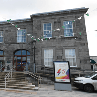 Passenger 'stuck in lift' for over an hour misses Limerick train