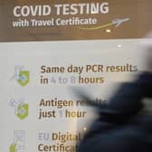 Health Minister confirms Covid rules for close contacts will relax from midnight tomorrow