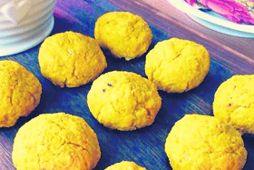 These falafels are a great way to get rid of that pumpkin flesh when craving a Jack-o'-lantern for Halloween