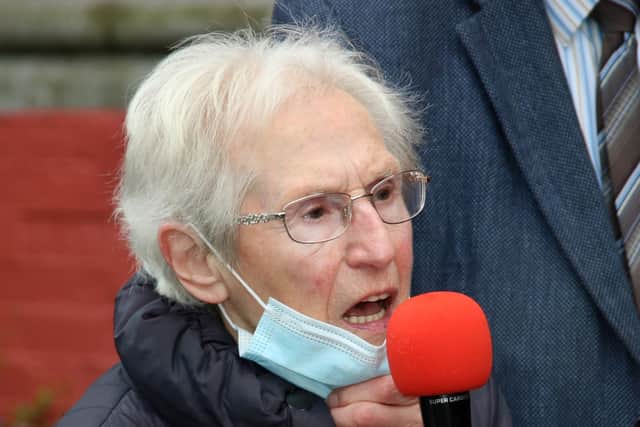 “How dare the banks in Rathkeale or the banks anywhere, expect people to go to another town?” said Ms Breen, addressing the crowd. “I think the banks should be ashamed of themselves, every one of them. They think they can do what they want. But they cannot.”