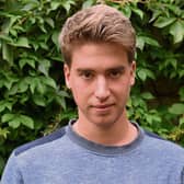 Michal Lubinski  live performances draw attention to the difficulties posed by ‘mind-body duality’