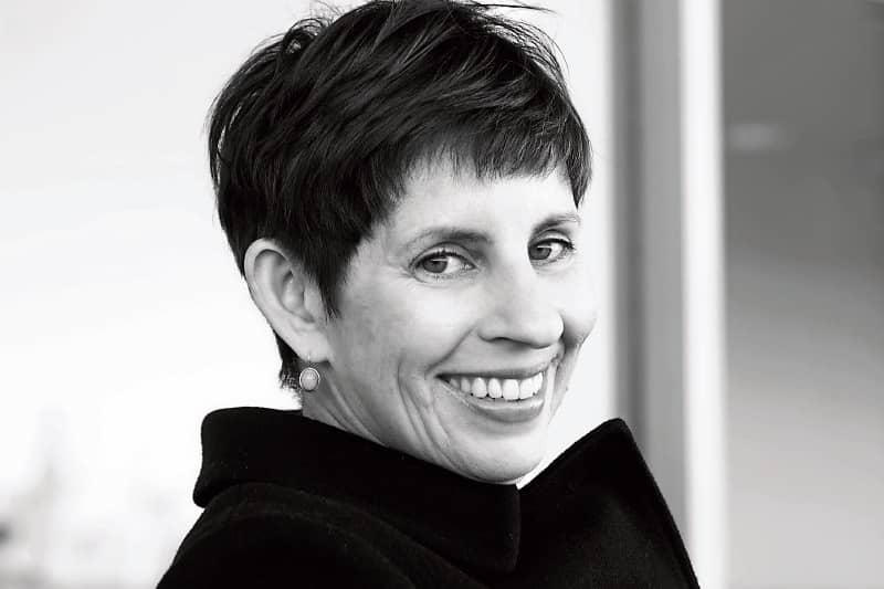 Jacqueline Saphra, poet and writer to perform a reading at the Granary Library