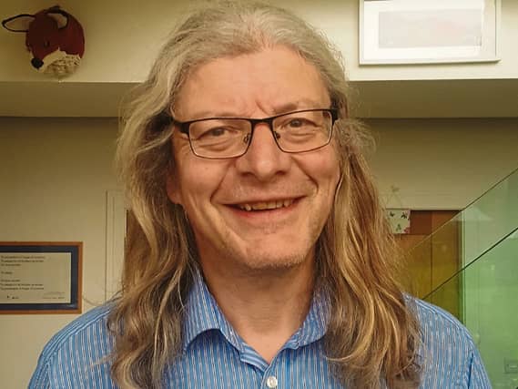 Orthodontist turned painter Barry Lemasney