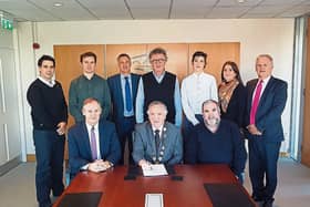 At the signing of the contracts for the houses in St Mary’s Park at City Hall were representatives of Limerick City and County Council, Paul Keogh Architects and Martin’s Construction Ltd