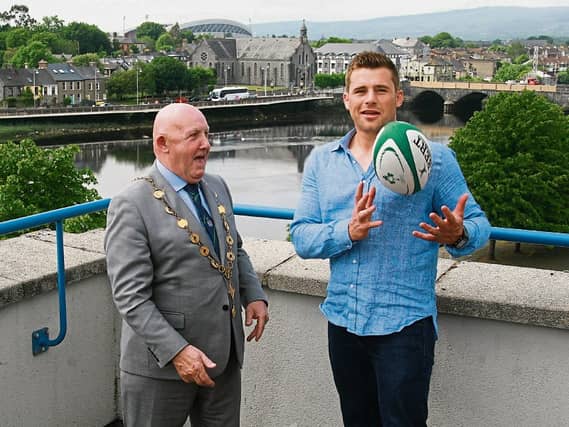 CJ Stander with Mayor Kieran O’Hanlon Pictures: Adrian Butler