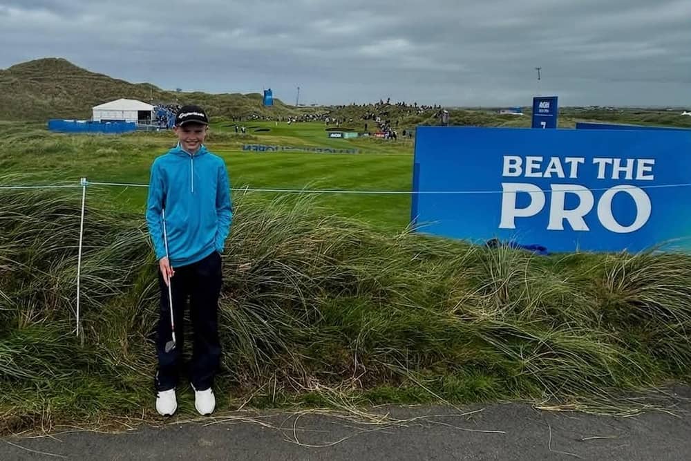 Roibeárd Woods, a first-year student at Coláiste Íde agus Iosef, enjoyed an incredible weekend when he competed in the ‘Beat the Pros’ competition at the Irish Open in Doonbeg on Saturday