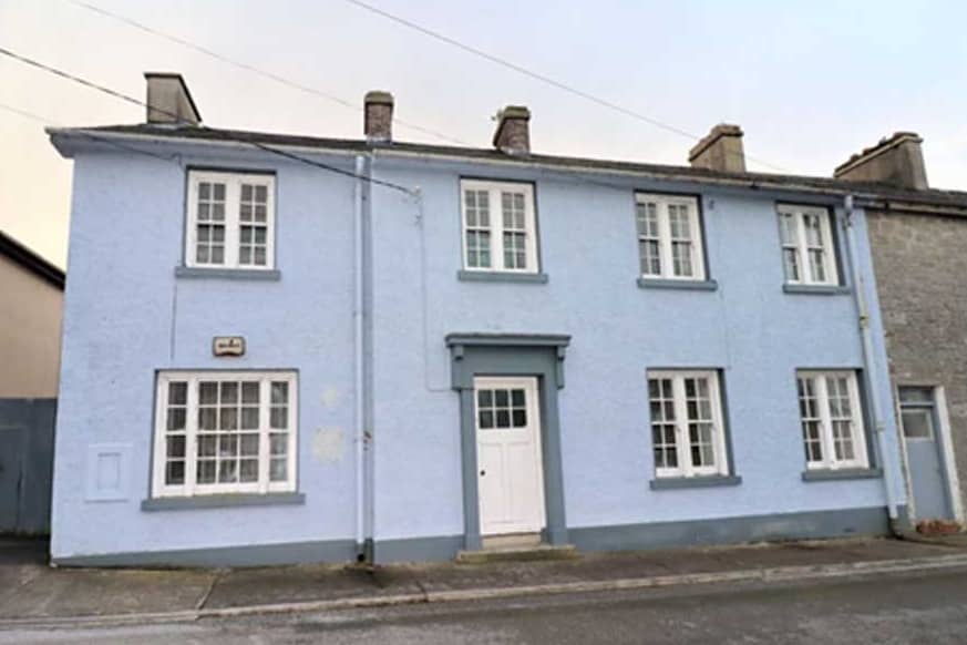 The local authority has begun the statutory process to convert the former garda station, which closed in 2012, into three housing units