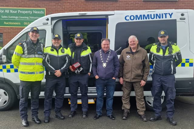 Inspector Gearoid Thompson, Sergeant Tony Miniter, Garda John Clifford, Cathaoirleach Tommy O’Sullivan, Diarmuid Cronin, of Muintir na Tire, and Garda Oliver Gee at Kilmallock Mart
