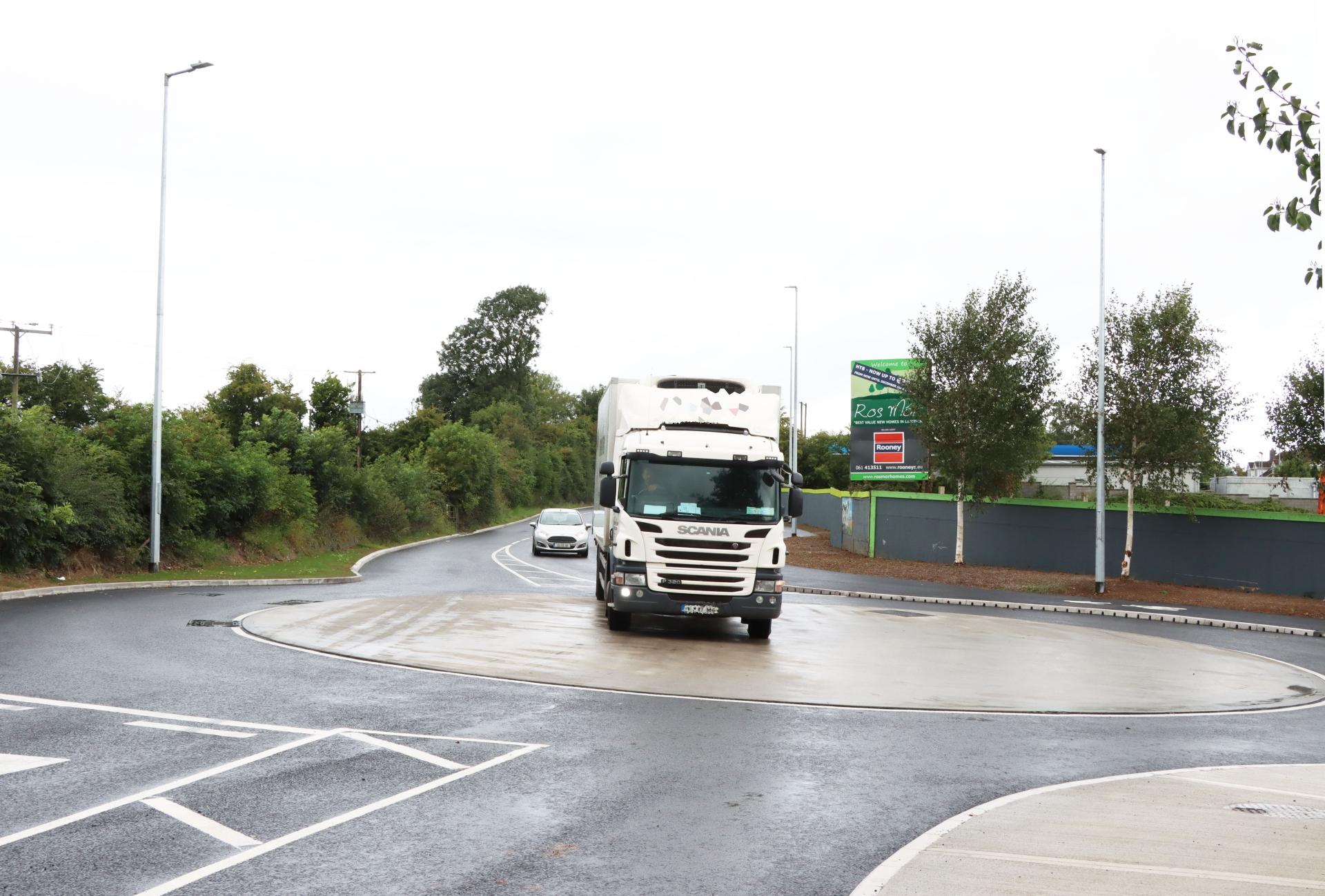 'The oddest roundabout’ Motorists ‘launching’ vehicles over top of