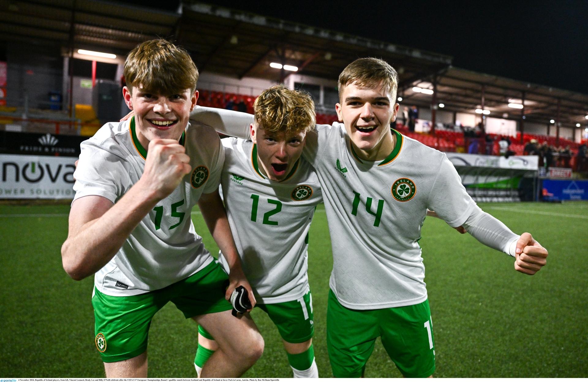 洋書 IRELAND'S SOCCER TOP 20 3cbffabbafc5e30b016896329487c7