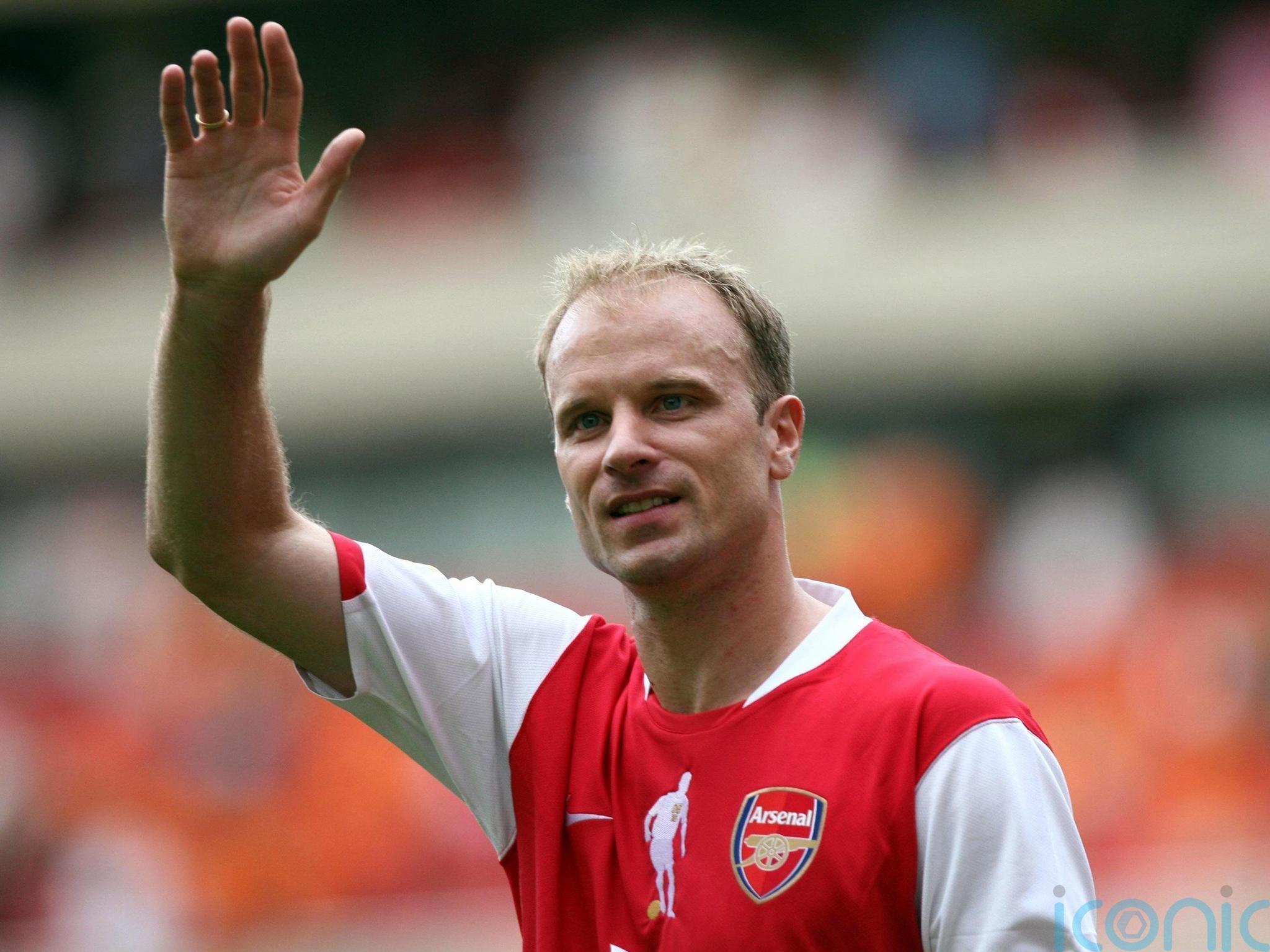 Dennis Bergkamp feels rivals not strong enough to prevent Arsenal winning  title - Limerick Live