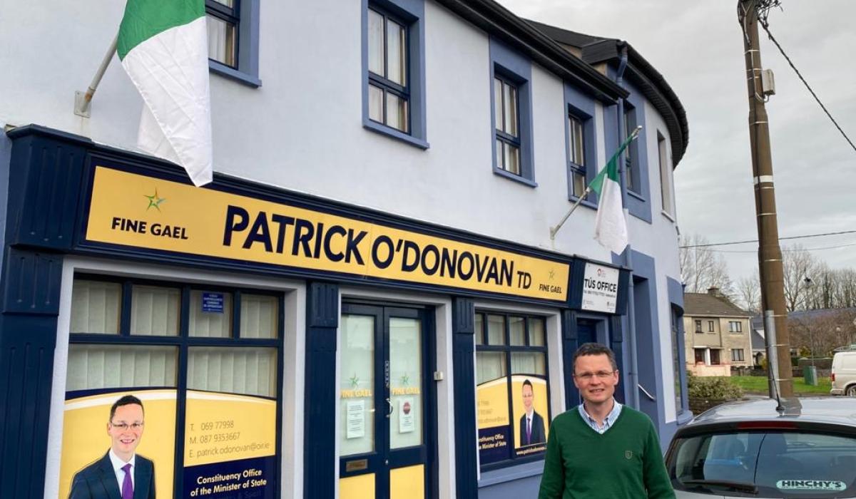 Paint County Limerick green and white ahead of AllIreland minister