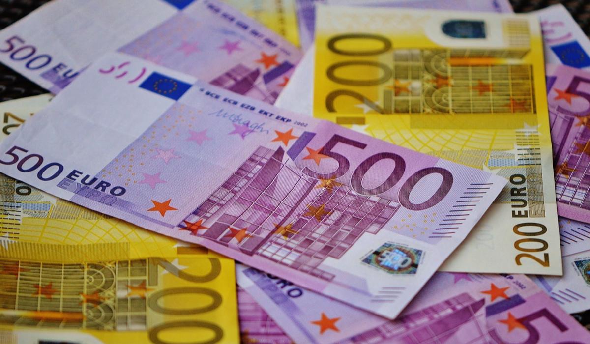 'Total disbelief': Limerick woman planning sun holiday after winning €100k lottery prize