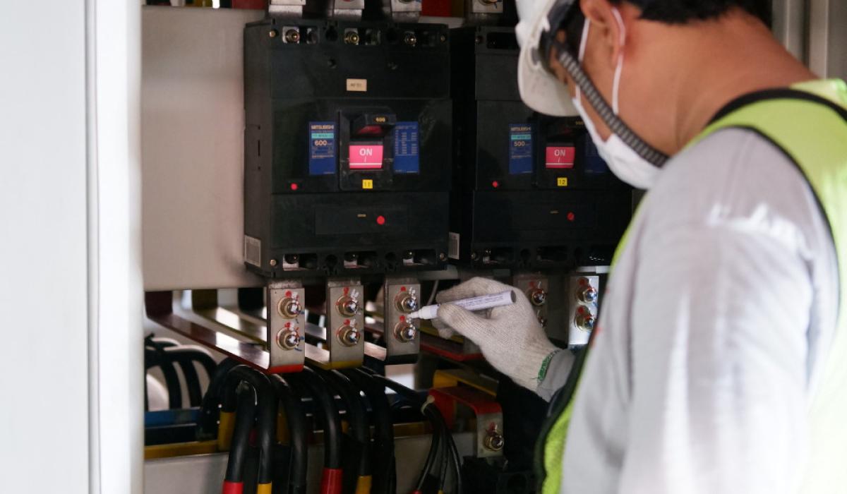 Over 20,000 homes and businesses across Ireland without power due to ...