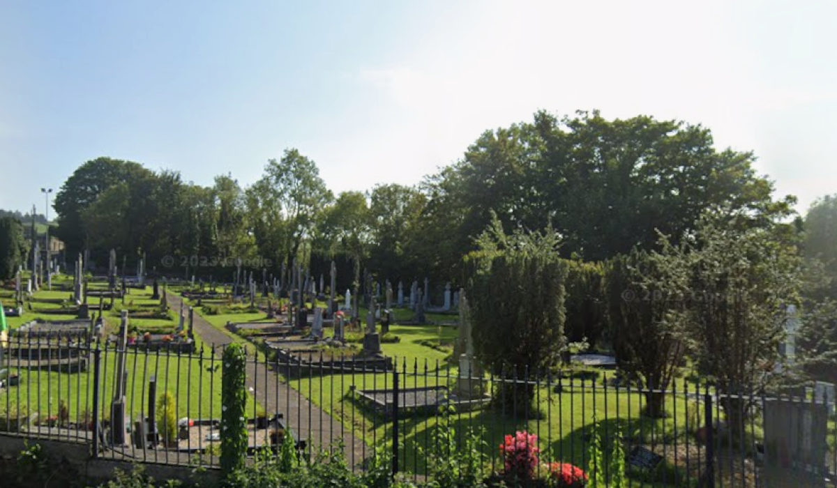 Limerick residents object to construction of new apartments beside 'sacred' graveyard