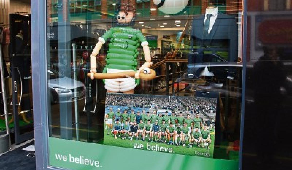 Hurler made from balloons is lifting the mood of Limerick shoppers