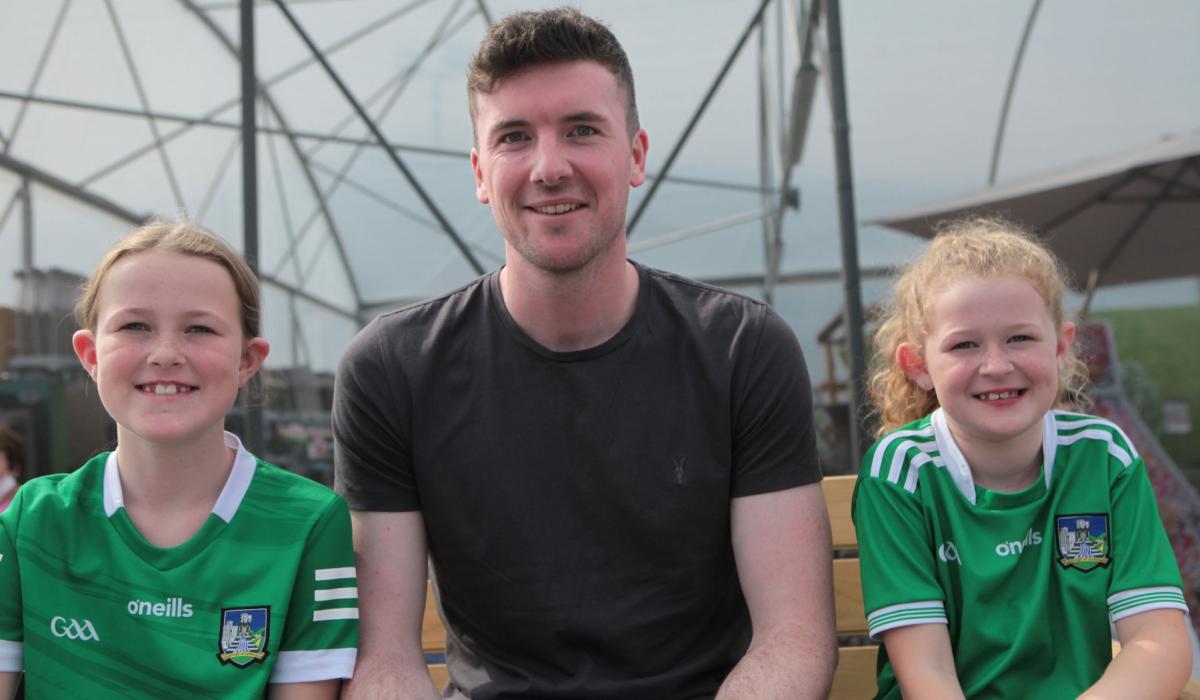 Limerick hurling captain greets hundreds at county hardware store