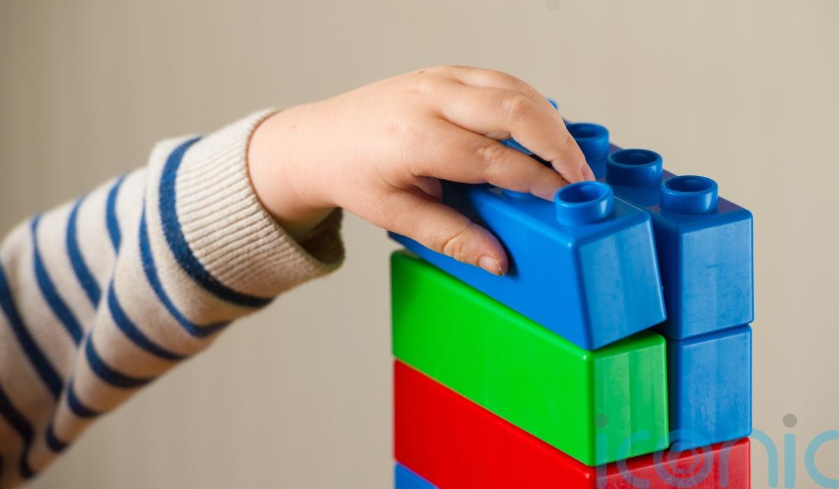 Government committed to reducing childcare fees to 200 euro, says Taoiseach