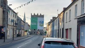 Giant Limerick flag mysteriously appears on castle in centre of Limerick town
