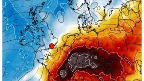Hot and sticky weekend ahead with possible highs of 26 degrees in latest weather update