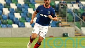 Linfield stun The New Saints with added-time double
