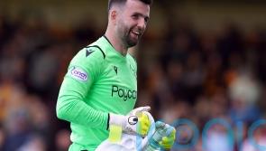 St Mirren striker Curtis Main hails ‘world-class’ Motherwell keeper Liam Kelly