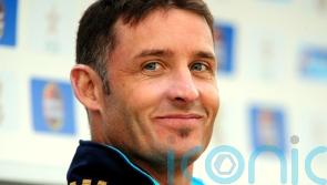 England assistant Mike Hussey: I’d have taken harder line on obstruction call