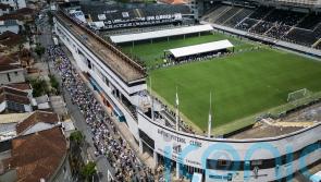 Thousands of fans wait to pay respects to Brazil great Pele