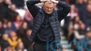 Tony Mowbray hurts hamstring celebrating Sunderland’s last-gasp equaliser