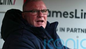 Steve Evans slams Stevenage defending as Carlisle nick late point